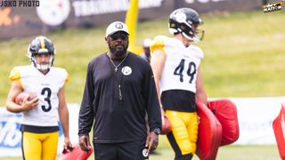 Schefter: Steelers' Mike Tomlin Could Make Big Decision To Sit Out 2024 (Steelers News). Photo by Jordan Schofield / SteelerNation (X: @JSKO_PHOTO)